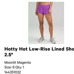 lululemon athletica | Hotty Hot Low-Rise Lined Short 2.5”Moonlit Magenta